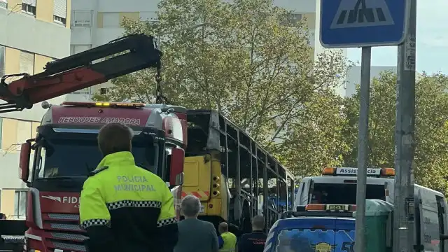 Desacatos em Lisboa. Motorista de autocarro incendiado gravemente ferido