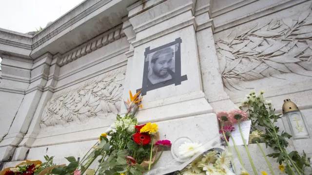 
                    Advogado de polícia que matou Odair Moniz questiona exames feitos pela PJ
                