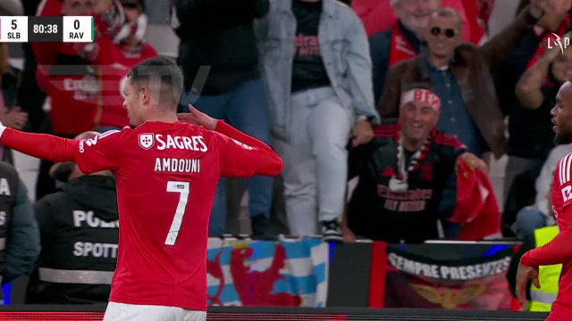 Amdouni fechou a goleada do Benfica na Luz com este festejo