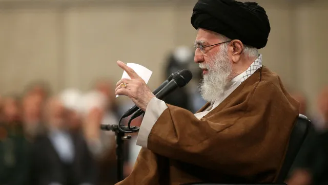 LÃder da Guarda RevolucionÃ¡ria para homenagear Ali Khamenei