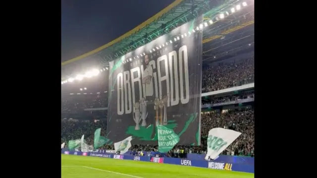 Adeptos do Sporting 'abafaram' hino da Champions no 'adeus' a Amorim