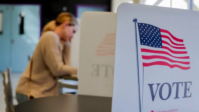 
                    Republicanos do Alabama avançam com novos mapas eleitorais favoráveis
                