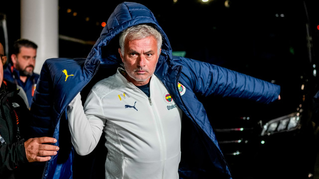 Farto do Fenerbahçe? Mourinho quer treinar o Newcastle, avançam ingleses