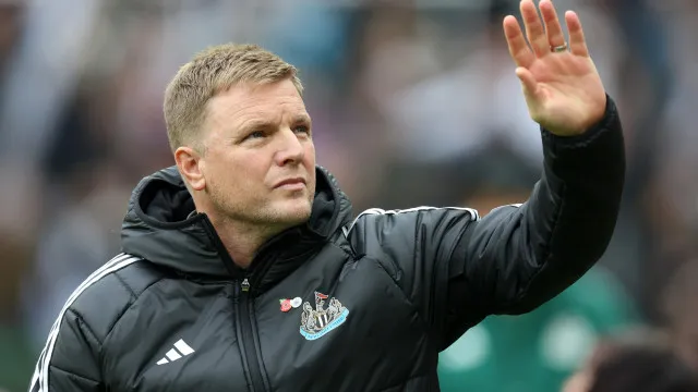 
                    Eddie Howe deixa comando técnico do Newcastle para 