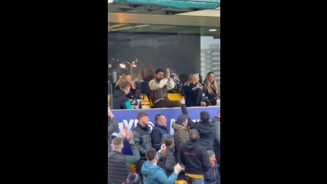 Rúben Neves voltou ao Molineux e esta foi a reação dos adeptos dos Wolves