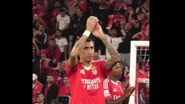 Benfica goleou o FC Porto e festejou desta forma no Estádio da Luz