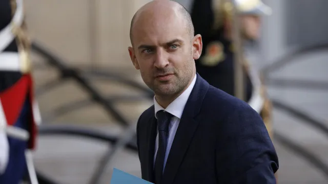 
                    França e Polónia acusam Rússia de intensificar ciberataques e sabotagem
                