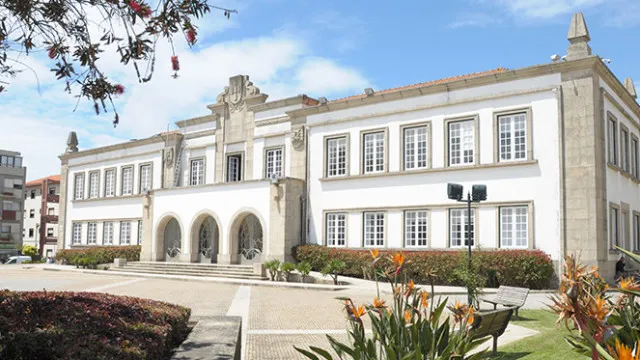 
                    Espinho com parte da marginal da praia encerrada ao trânsito até setembro
                