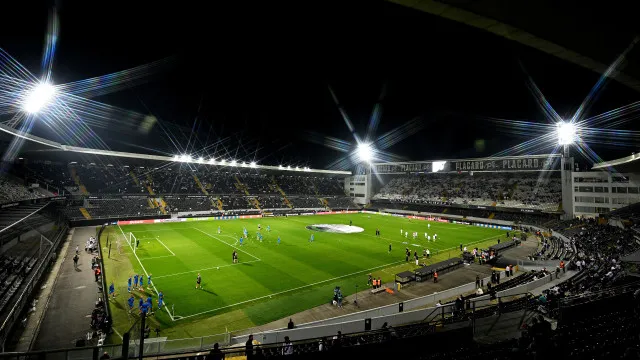 Vitória promete divulgar informação financeira às candidaturas