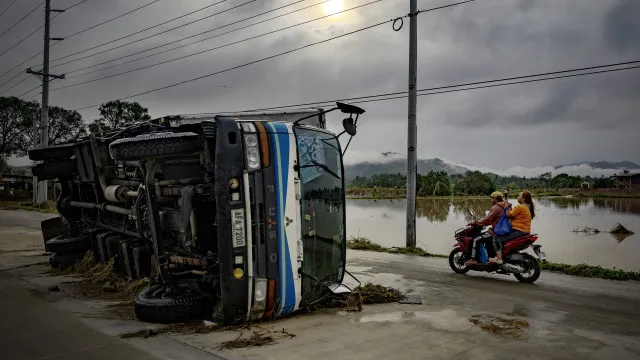 Pelo menos 8 pessoas morreram na passagem do tufão Man-yi nas Filipinas