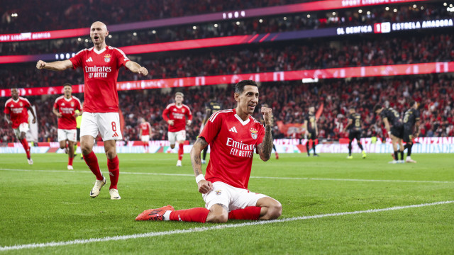 Notas do Benfica-Estrela: 'Un, Dos, Tres. Un pasito p'adelante', Di María