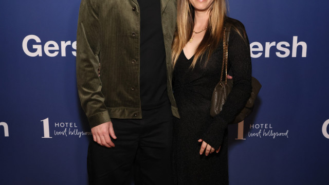 Kaley Cuoco revela que está em terapia de casal. 