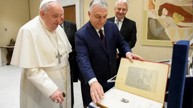 Papa recebeu primeiro-ministro da Hungria para falar sobre paz