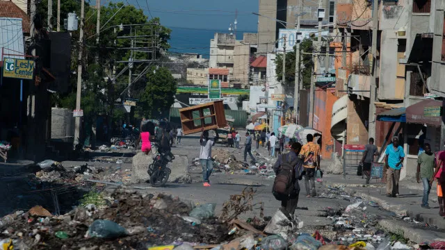 
                    Violência dos gangues no Haiti fez 5.700 mortos ou feridos este ano
                