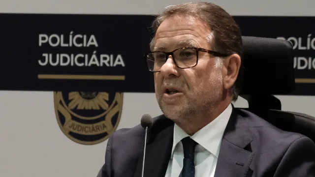 PJ "nunca" comunicou reconduÃ§Ã£o de LuÃs Neves como diretor nacional