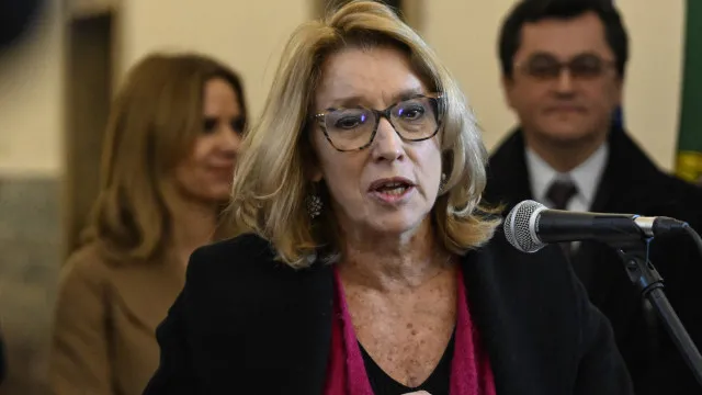 AO MINUTO: "Velha receita" ou "coragem para mudar"? Ministra pede decisão