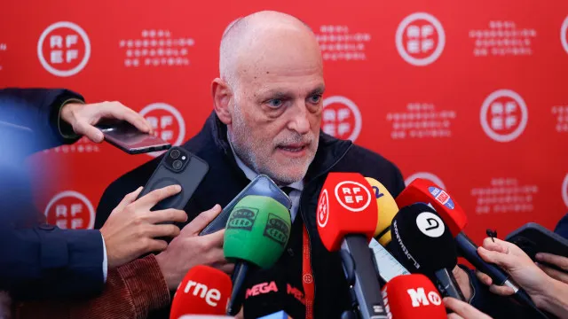 
                    Tebas defende ligas e critica UEFA e associação de clubes
                