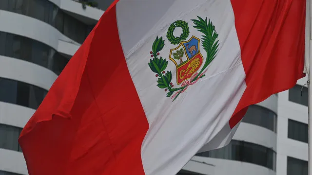 
                    Peru: 7 mil polícias destacados para manifestações em contexto eleitoral
                