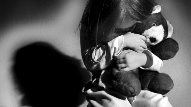 Desembargadora solta ex-deputado suspeito de estuprar filha, diz defesa