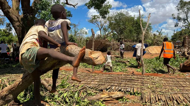 
                    Quase 180 crianças envolvidas na mineração no centro de Moçambique
                
