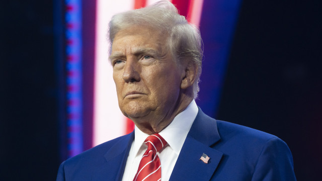 Após salão de festas, Trump quer construir um 'Arco do Triunfo' em Washington