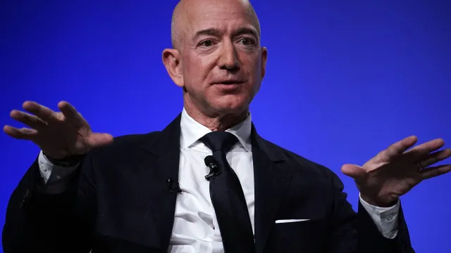 
                    Família de Bezos doa 85,1 milhões para cuidados infantis em Nova Iorque
                