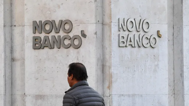 
                    Dona do Novo Banco admite aposta nos seguros em Portugal
                
