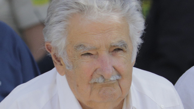 Mujica anuncia que está 