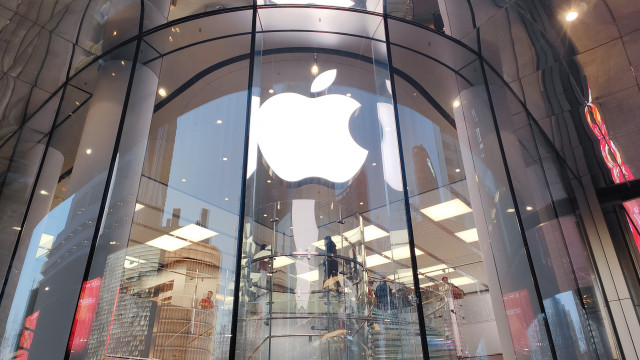 Novo rumor volta a apontar lançamento do iPhone 18 só para 2027