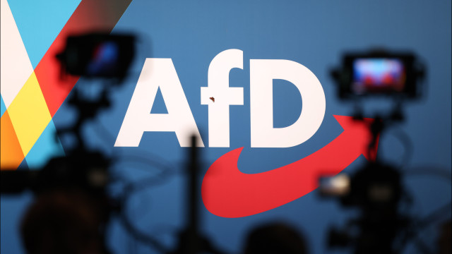 E-mails expostos do partido alemão AfD revelam possíveis irregularidades