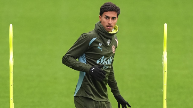 Vitor Reis deixou City por sonho da seleção e já tem mais minutos que Yamal