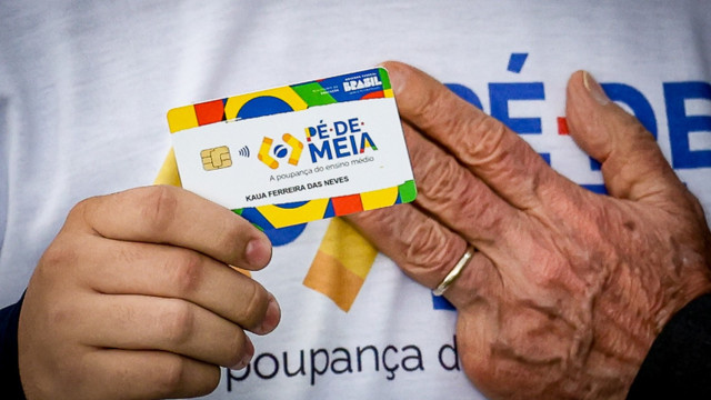 Pé-de-Meia: pagamento da sexta parcela começa nesta segunda-feira
