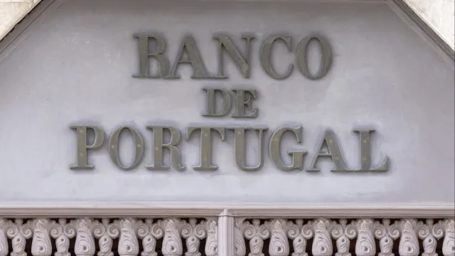 Deputados aprovam audição de Centeno e Santos Pereira sobre sede do BdP