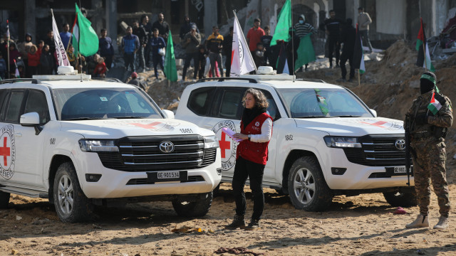 Libertação foi completada. Oito reféns foram entregues pelo Hamas