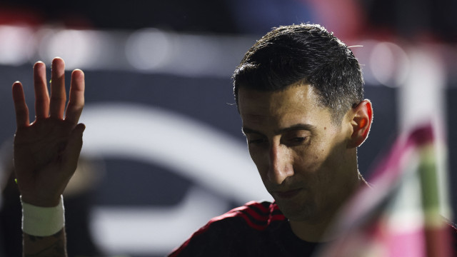 Benfica 'escapa' com multa ao caso dos amarelos forçados