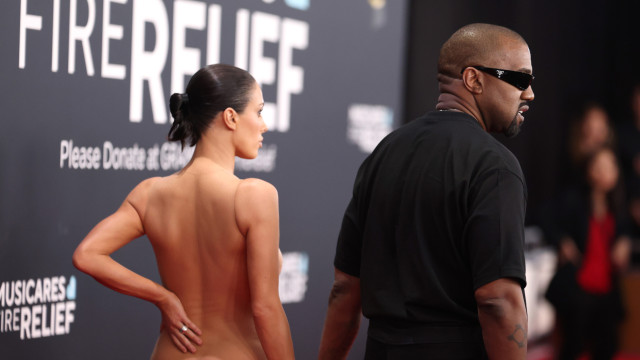 Did Kanye West convince his girlfriend to go nude?