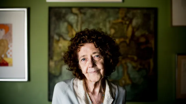 
                    Antologia poética de Maria Teresa Horta é publicada na Colômbia
                