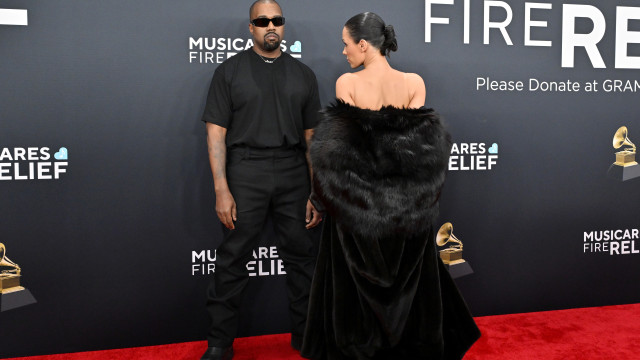 Kanye West orgulhoso da mulher. 