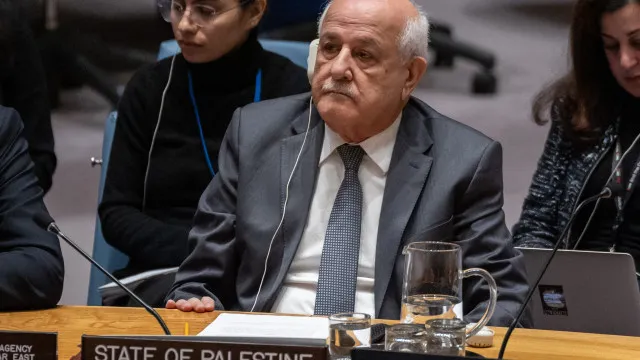
                    Representante da Palestina na ONU pede suspensão de acordo UE/Israel
                