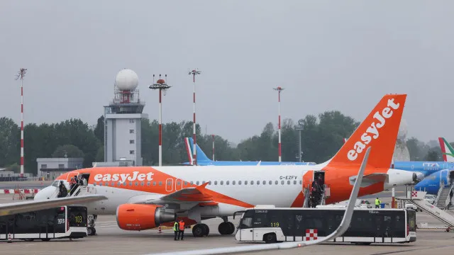 
                    Greve dos tripulantes da easyjet arranca apenas com os serviços mínimos
                