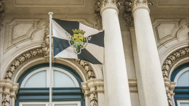 Câmara de Lisboa defende criminalização da venda de “droga falsa”