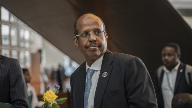 União Africana e CEDEAO condenam golpe de Estado falhado no Benim