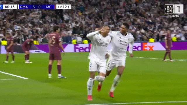 Kylian Mbappé festejou hattrick no Real Madrid-City com este gesto