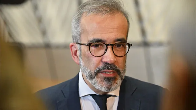 
                    MNE defende que UE deve criar rede global de acordos de livre comércio
                