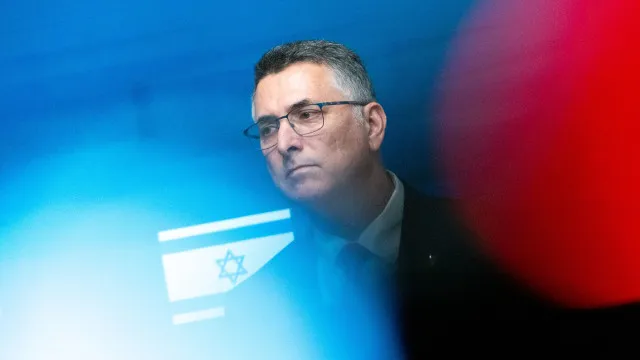 Ministro israelita diz que celebrações da oposição são prematuras