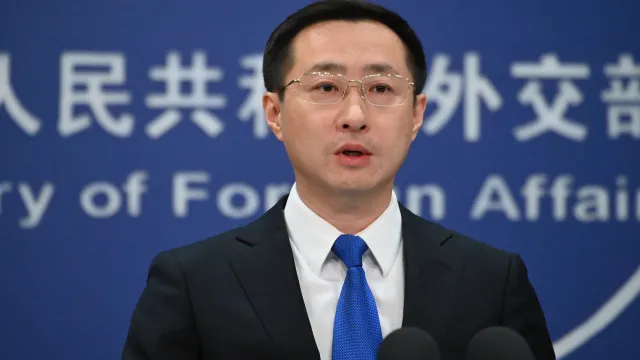 
                    China vai 