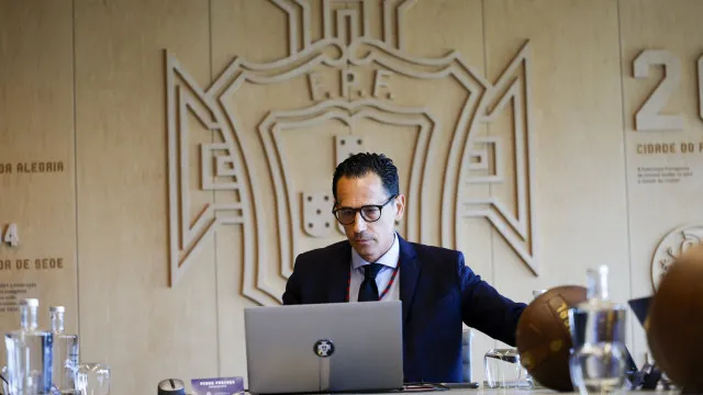 
                    Pedro Proença garante compromisso da FPF com ciência e inovação
                