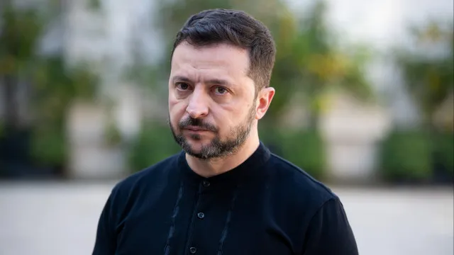
                    Zelensky vê 