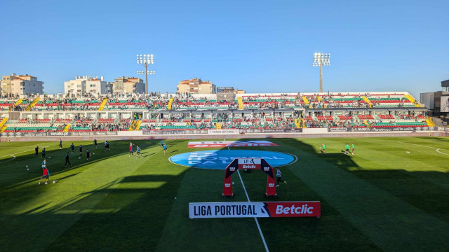 EM DIRETO: Reboleira e Moreira de Cónegos a abrir sábado recheado