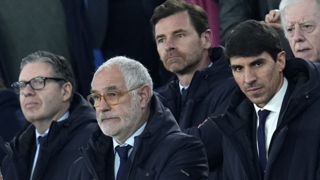 Oficial: Andoni Zubizarreta cessa funções no FC Porto 